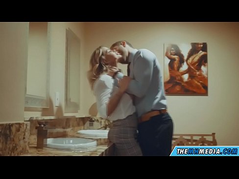 ❤️ Apabila awek berambut perang menggoda anda di tandas awam ❤ Lucah pada kami ms.pornhdvideos.ru ☑